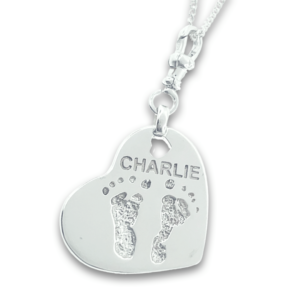personalised jewellery that features your loved ones handprint, footprint, fingerprint, name or a special moment. Create a beautiful keepsake or a memory piece of unique jewelry.