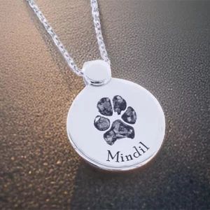 Ashes jewellery or cremation jewellery, made in Australia from 9ct Gold and Sterling Silver. Human and Pet ashes. Memorial Jewellery.