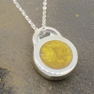 Ashes jewellery or cremation jewellery, made in Australia from 9ct Gold and Sterling Silver. Human and Pet ashes. Memorial Jewellery.